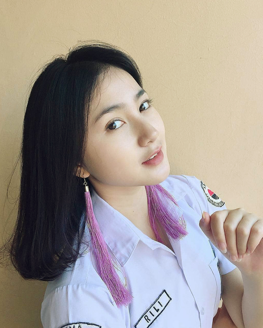 Romantisme Bersama Bunga &quot;Meihua&quot; Saat Imlek di Singkawang!