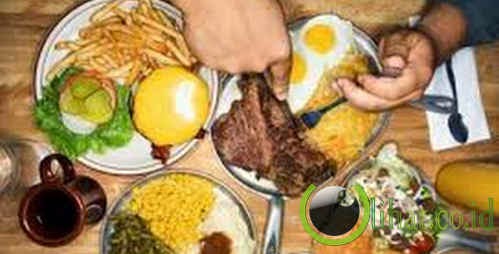 9 Hal yang "Gak Guna" yang sering dilakukan oleh Manusia