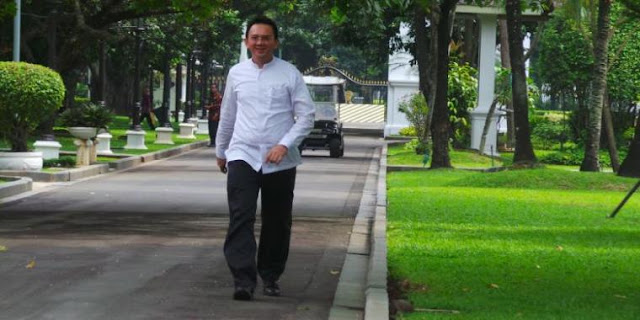 &#91;TKD DIPOTONG?&#93; Ketika Ahok Tersipu Malu Akui Dirinya Kesiangan Datang ke Kantor