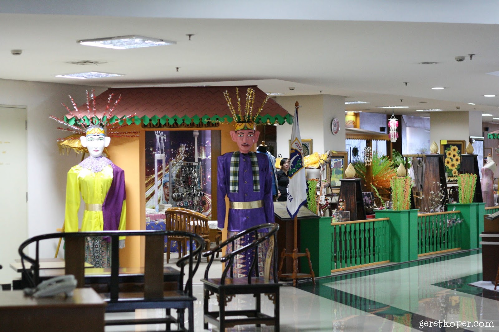 UKM Gallery SMESCO, Tempat Belanja Pernak-Pernik Dari Seluruh Indonesia