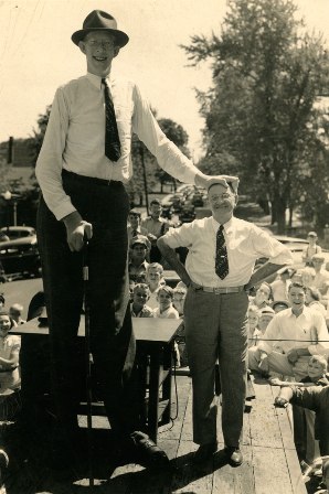 Salah Satu Manusia Raksasa Yang Pernah Ada Di Bumi