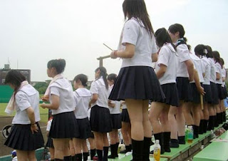 4 Peraturan Unik Sekolah Diluar Negri