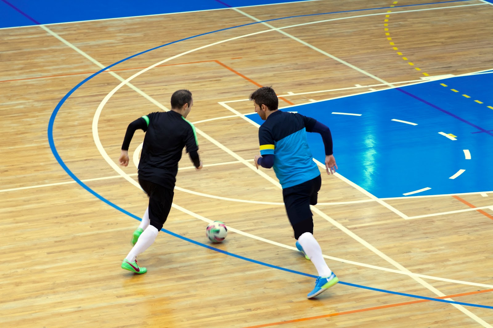 Ini Dia Sepatu Futsal Termahal Gan - Beli Sebelah Aja Ane