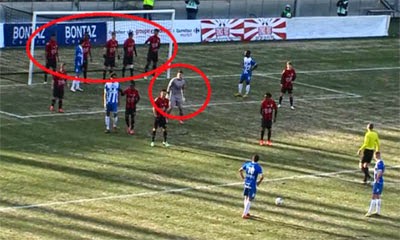 Tim INI - Pakai 5 Kiper Gadungan Tahan Tendangan Bebas
