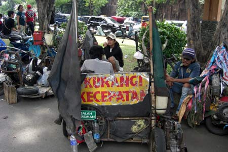  Vespa Gembel, Seni Paling Ekstrim