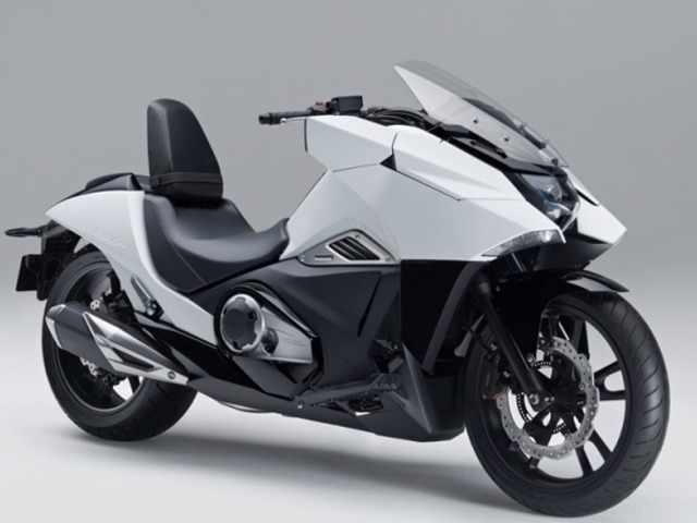 Honda NM4 Vultus, Desain mewah dan Gagah