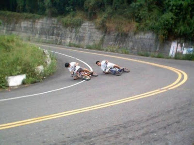 &#91;GagsLibrary&#93; Kompilasi Gambar dan GIF Konyol (EXTREME RIDERS PART 2)