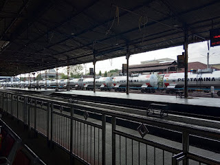 Sering salah sebut, ini perbedaan antara kereta dan gerbong