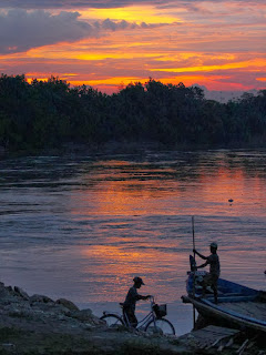 Inilah penampakan sungai terindah gan.