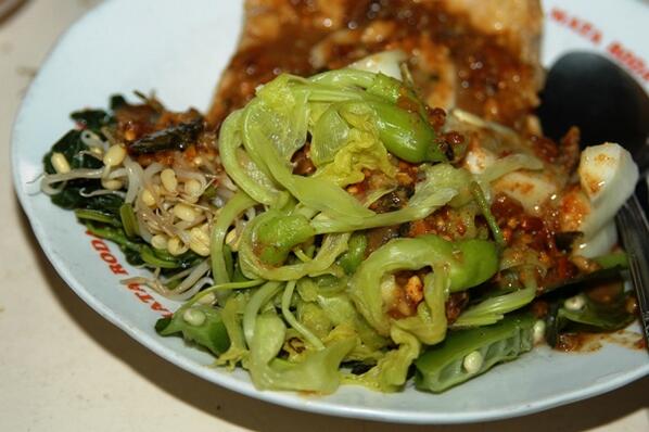 8 Ragam pecel sayur yang enak dan unik Hanya di Indonesia