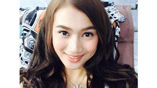 5 Artis Wanita Muda Cantik Indonesia Dengan Senyuman Manis