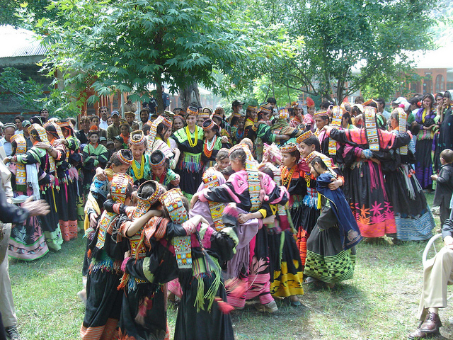 THE KALASH - SUKU BERKULIT PUTIH DARI PAKISTAN