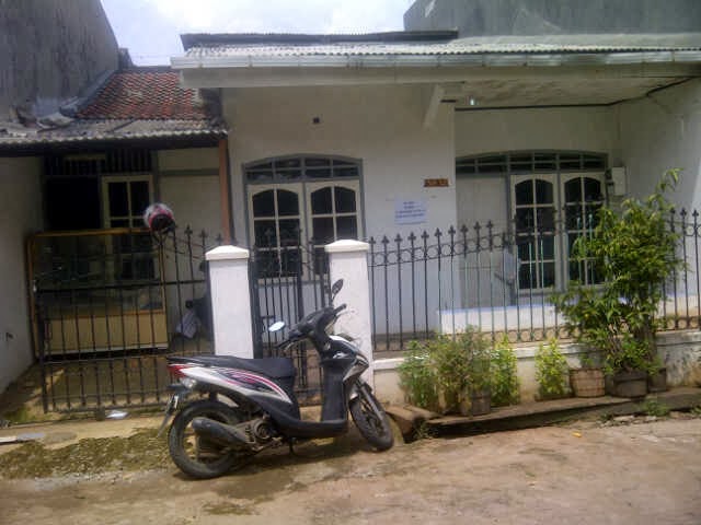 Dijual Rumah Strategis di Komplek Taman Duta, Depok P0315