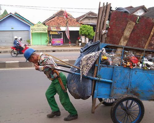 Sudah Serenta Itu Kalian Terus Bekerja