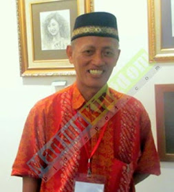 Foto: Pak Mujirun, Desainer Uang Kertas Indonesia