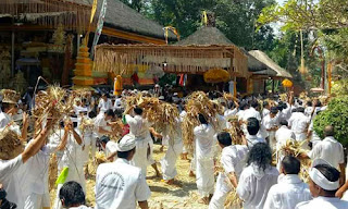 Tradisi dan Budaya masyarakat Bali
