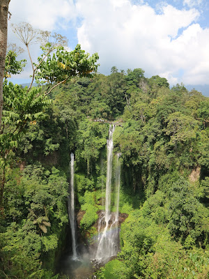 Eargasm, Menikmati Air Terjun di Bali Utara!