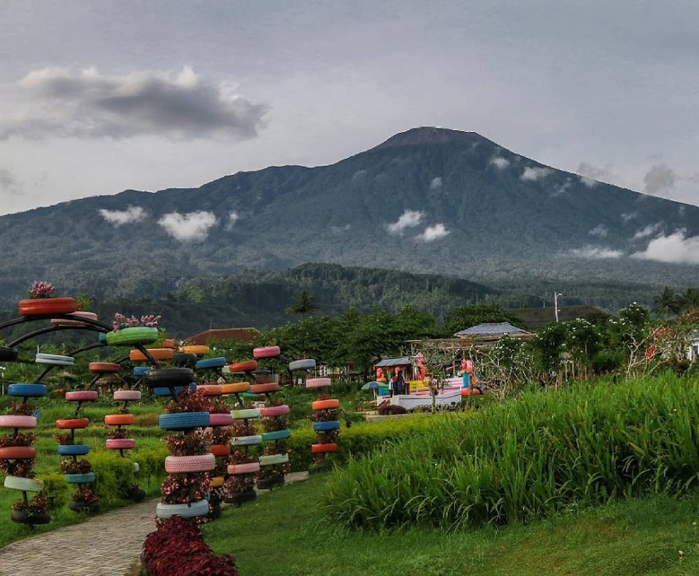 &#91;CoC Regional: Lokasi Wisata&#93; Small World Purwokerto, Berasa Liburan Di Luar