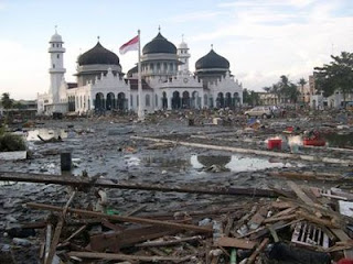 5 Mesjid yang masih utuh setalah Gempa dan Tsunami di Aceh