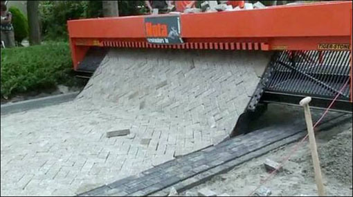 Ini Dia Perbedaan Pembuatan Jalan di Belanda dengan Indonesia.