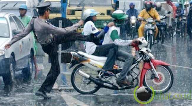 Pandangan Agan Tentang KEPOLISIAN [yg respect & gak silahkan share dimari}