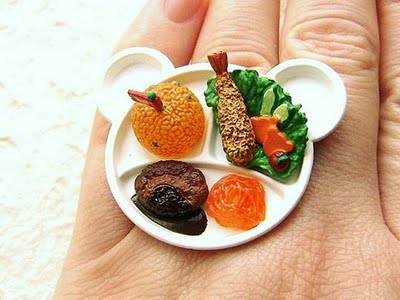 Makanan-makanan kecil ini Dibuat dengan Alat Masak Mini