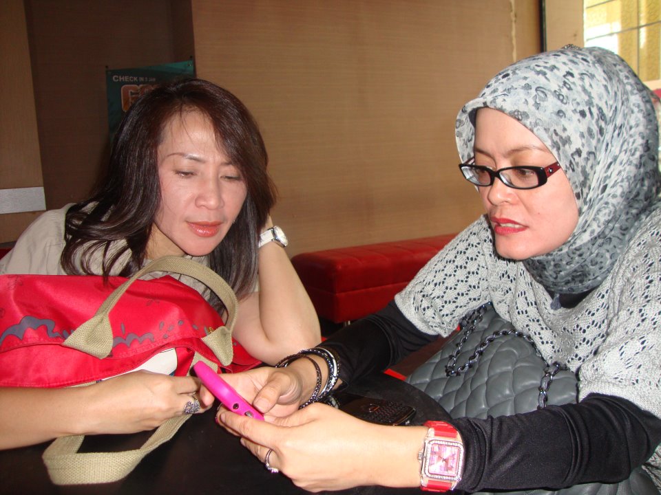 Blackberry Q10 Garansi Resmi TAM 17 bulan ( Segel,Lengkap&Mulus ) Bandung