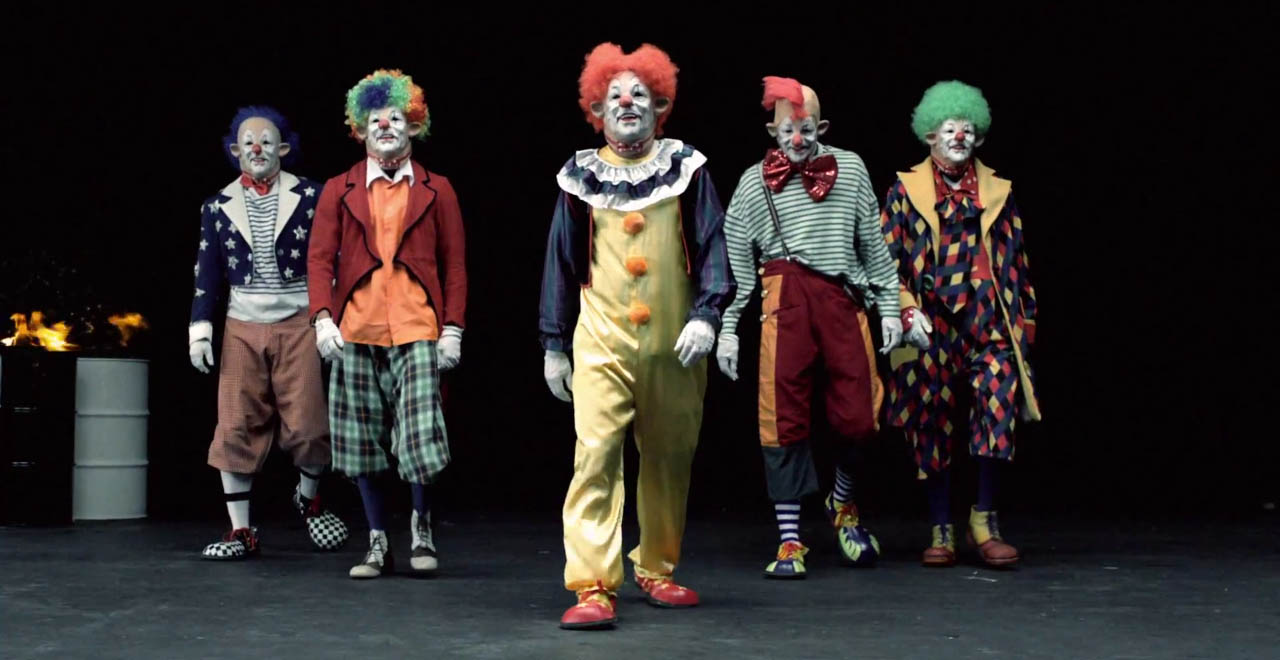 spectre-soccer-room-2015-2016------part-4