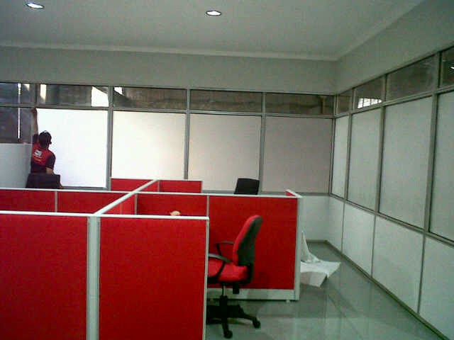 Desain Stiker Partisi Kantor Yang Ciamik