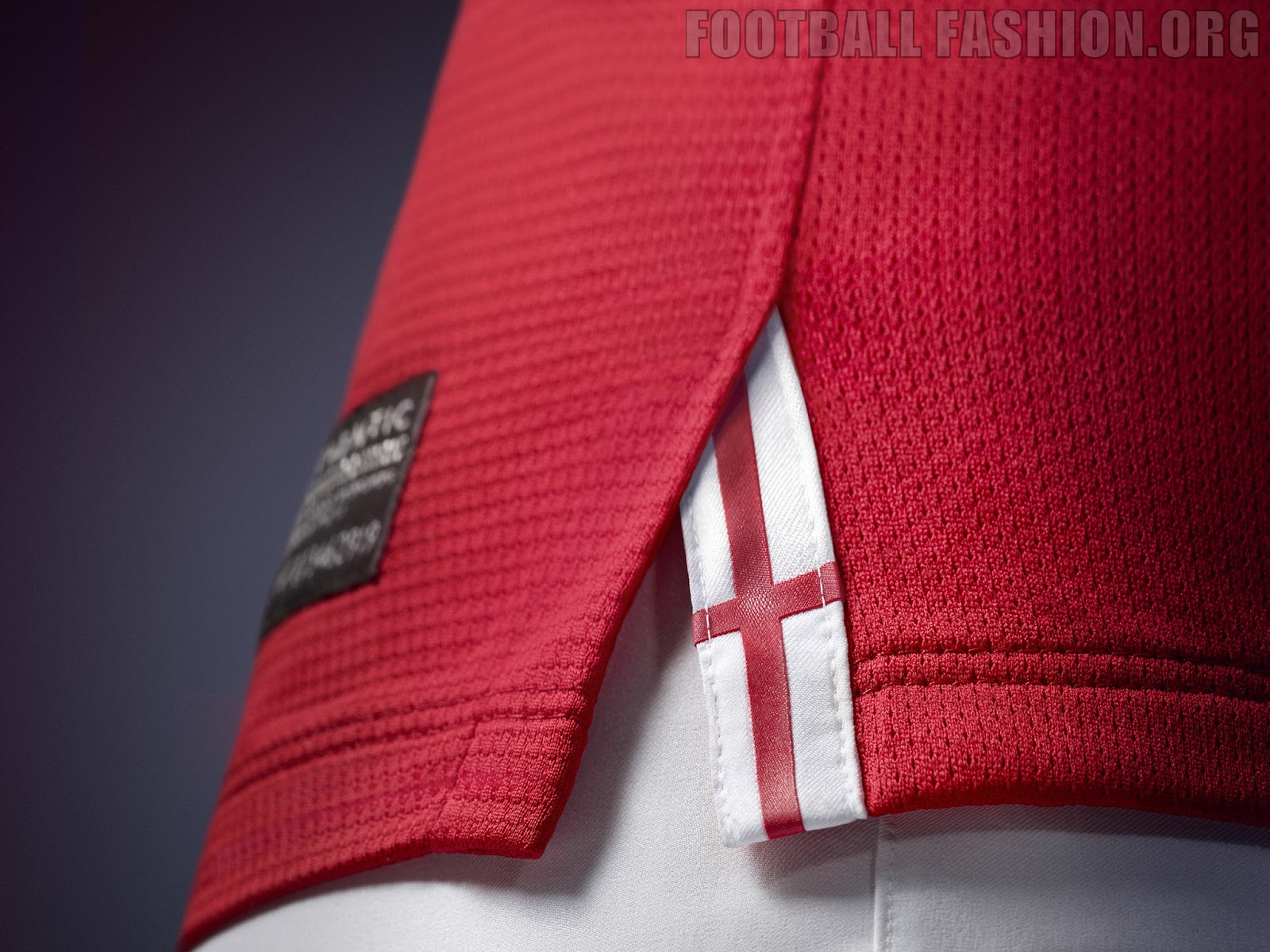 ENGLAND 2013-2014 150th ANNIVERSARY AWAY KIT Made In INDONESIA