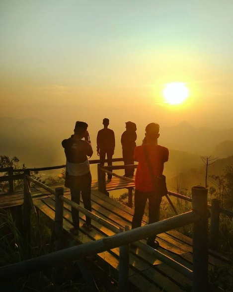Explore Wisata Alam Bukit Gantole Cililin Bandung Barat