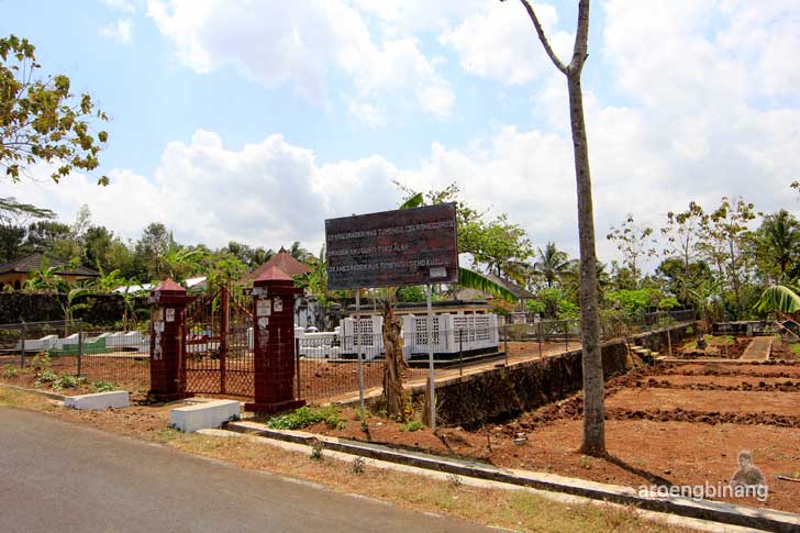 &#91;CoC Regional: Lokasi Wisata&#93; Kompleks Makam Yudanegara II Banyumas