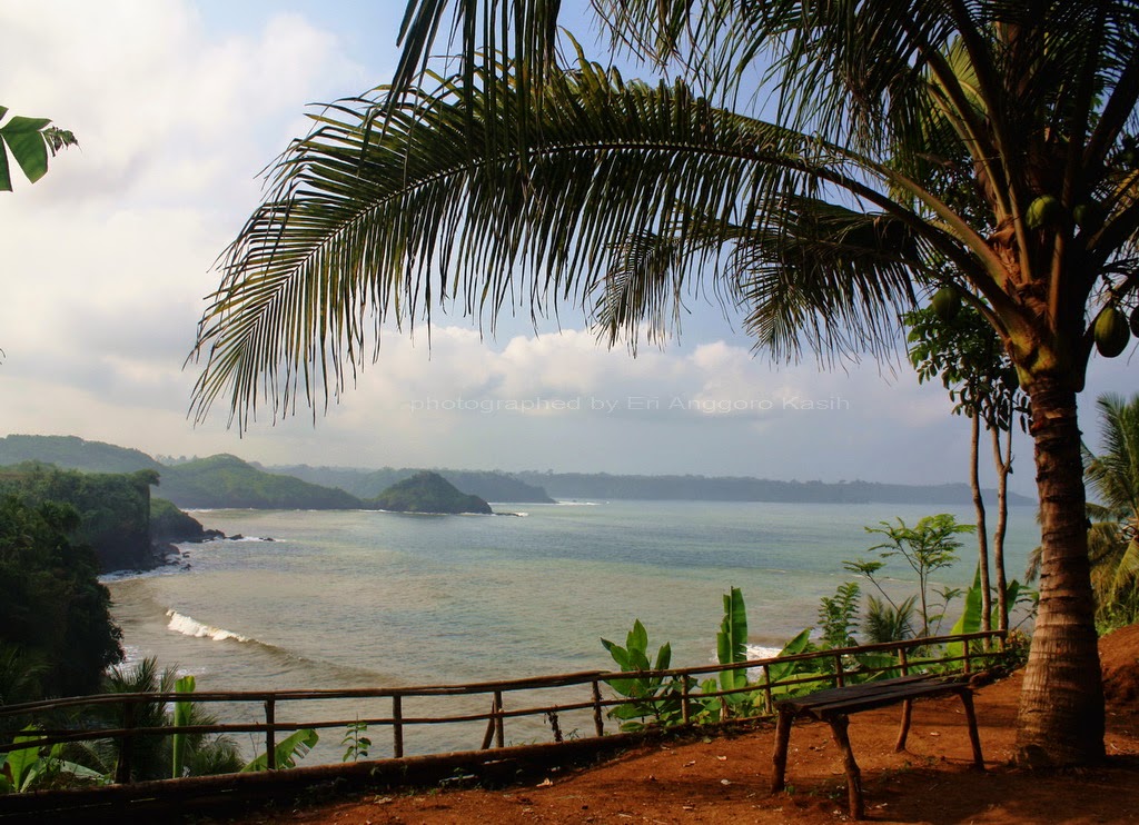 Pesona Pantai Karapyak, Pantai Indah Tersembunyi di 