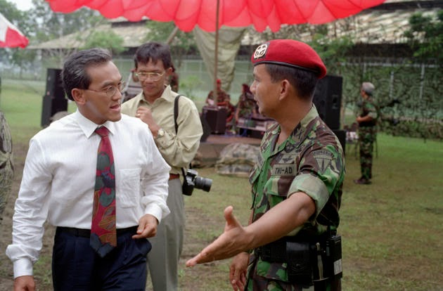 Prabowo: ABURIZAL SUMBANG TENTARA JUTAAN DOLLAR (Tapi tidak jadi CAWAPRESNYA..??)