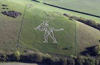 10 Pahatan Alam (Geoglyph) Paling Misterius di Muka Bumi 