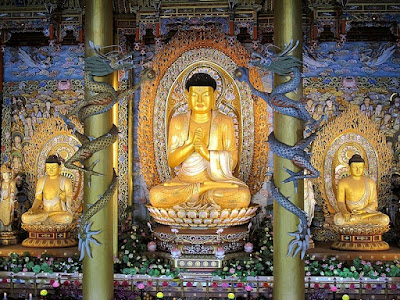 5-hal-yang-akan-kamu-temui-di-kuil-yakcheonsa