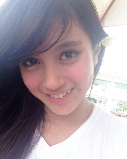 .: Jepang punya trend pake Sempak di muka dan Gigi Taring