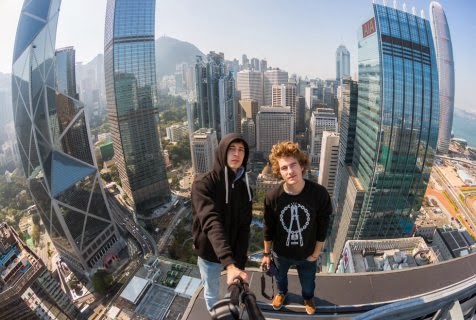 5 Foto Selfie Paling Ekstrem Di Dunia