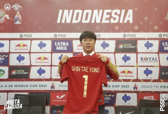 latih-timnas-indonesia-shin-tae-yong-minta-jadwal-salat-5-waktu