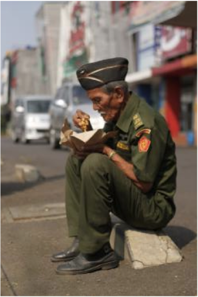 Nasehat Pak SBY pada JEnderal Pensiunan TNI: "Life Begin at 40, 60 is Still Young"