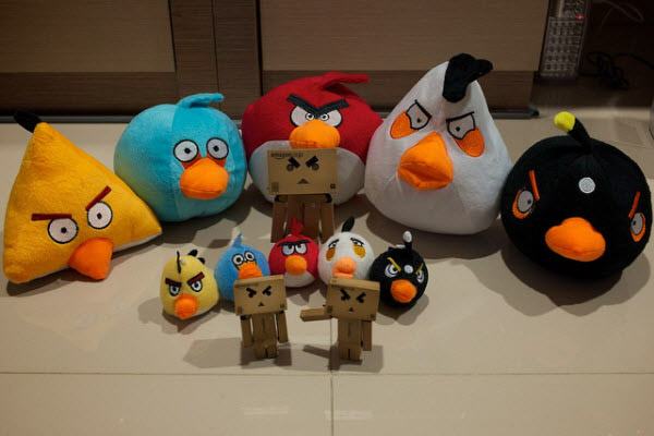 27 kisah si imut Boneka Danbo
