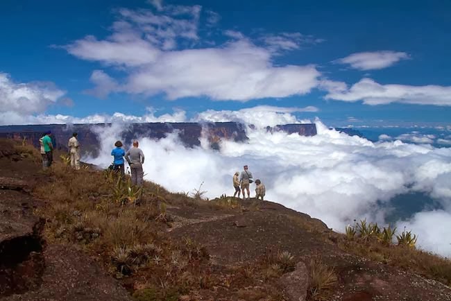 7 Tempat Yang Paling Mengherankan Di Bumi