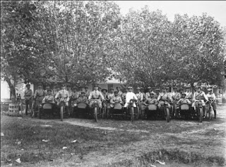  (Foto Eksklusif) Melihat Sosial Masyarakat Indonesia Jaman Kolonial Belanda