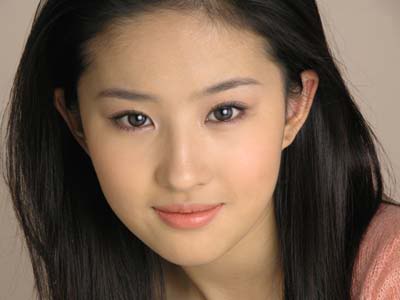 Aktris Cantik Pemain Film Asia versi Ane - Liu Yifei