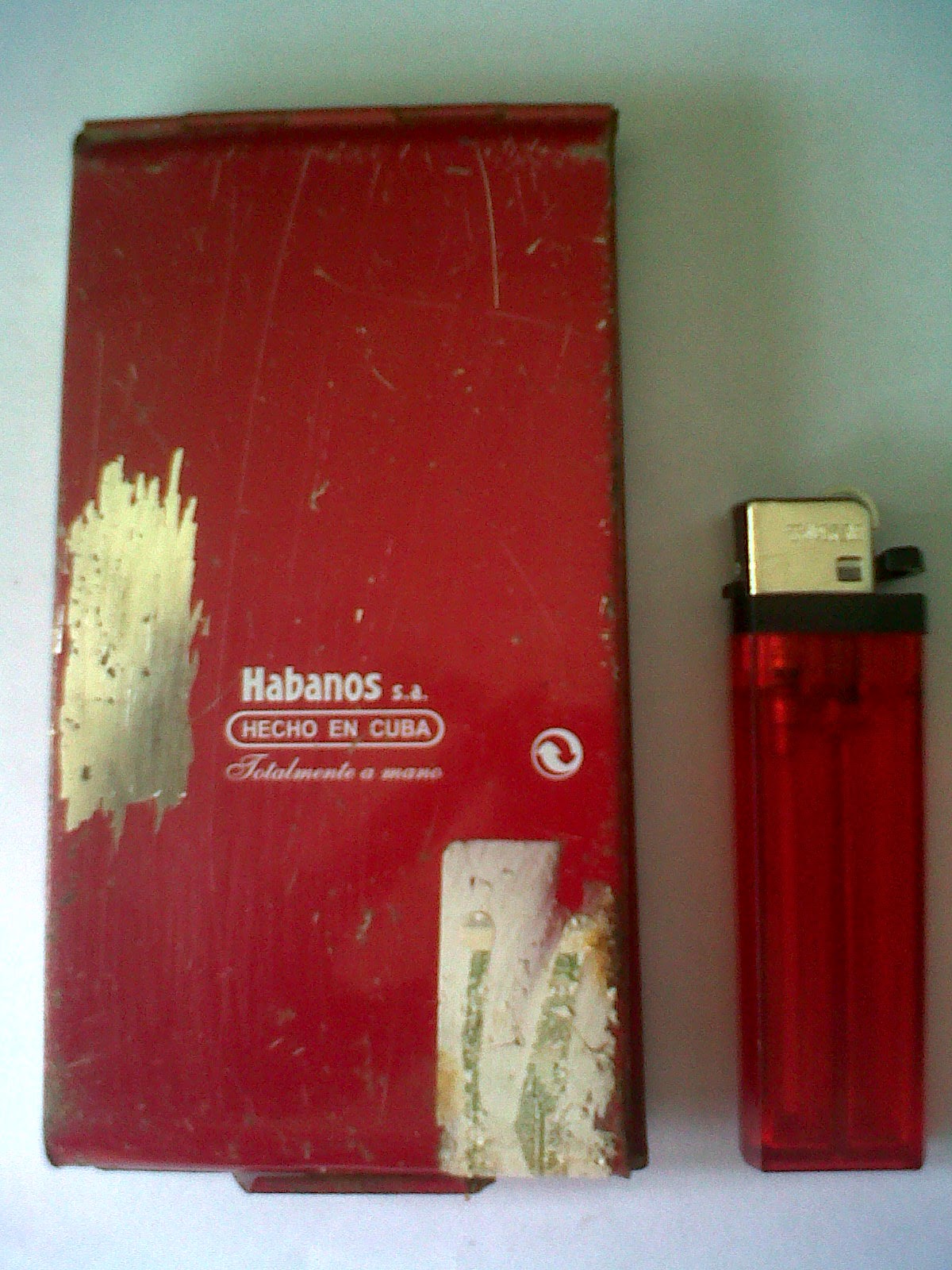 Tin Box Cerutu Romeo y Julieta