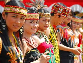 3 SUKU YG TERKENAL DENGAN ILMU NYA DI INDONESIA
