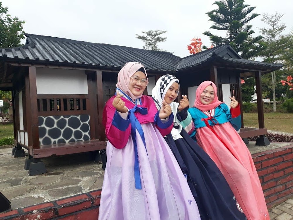 &#91;CoC Regional: Lokasi Wisata&#93; Small World Purwokerto, Berasa Liburan Di Luar