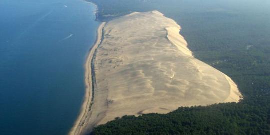Bukit Pasir Unik yang Bisa Berpindah