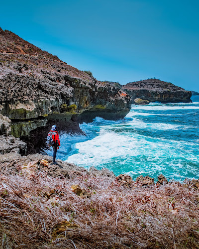 Pesona Keindahan 5 Pantai Terbaik di Pacitan - Jawa Timur