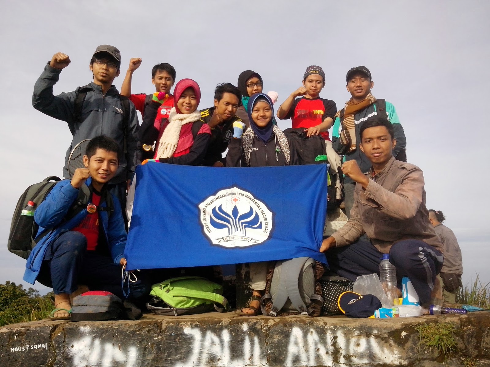 7 Hal terWOW di Puncak Gunung